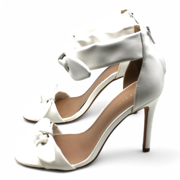 BCBGENERATION Womens White Ankle Strap Padded Bow Accent Jessa Round Toe Stilett - Picture 6 of 8